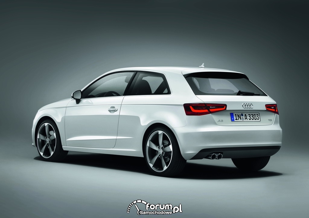 Audi A3 2012, 2