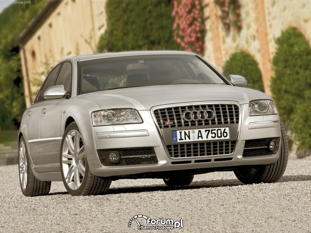 Audi A8 D3, przód