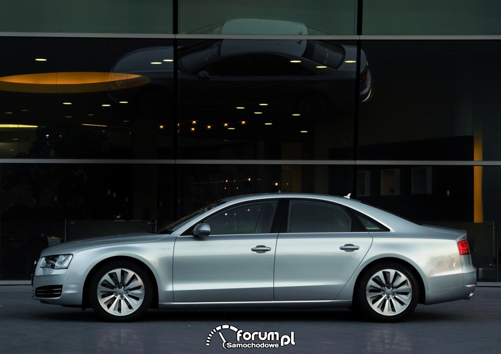 Audi A8 hybrid, 3