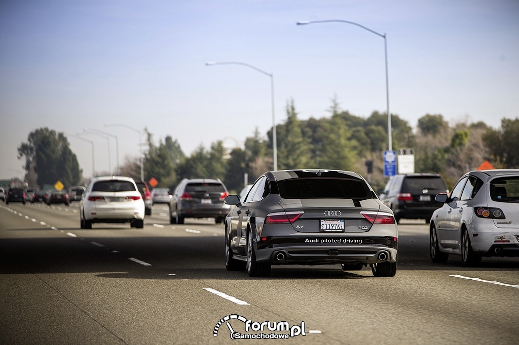 Jazda autostradą na autopilocie, Audi A7 piloted driving concept