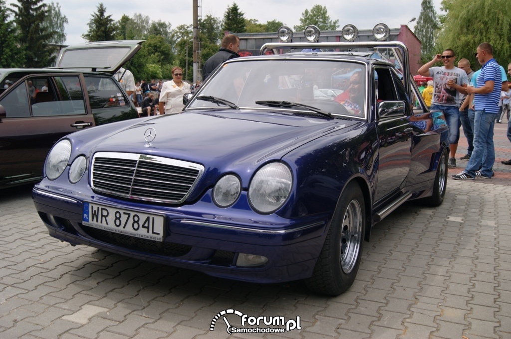 Mercedes PickUp