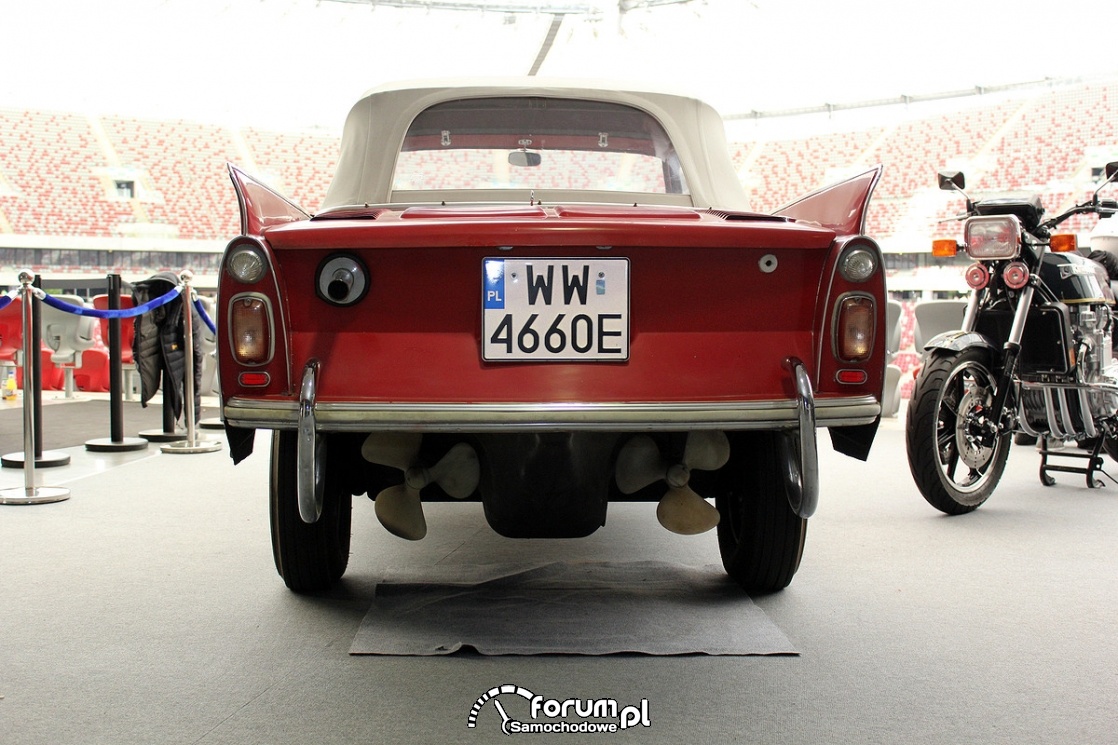 Amphicar, śruby do napędu wodnego