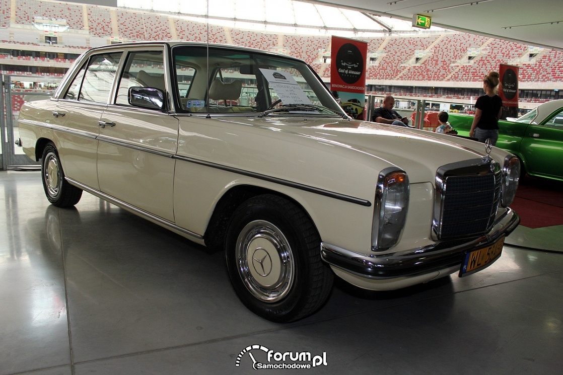 Mercedes-Benz W115 220D, 1974 rok