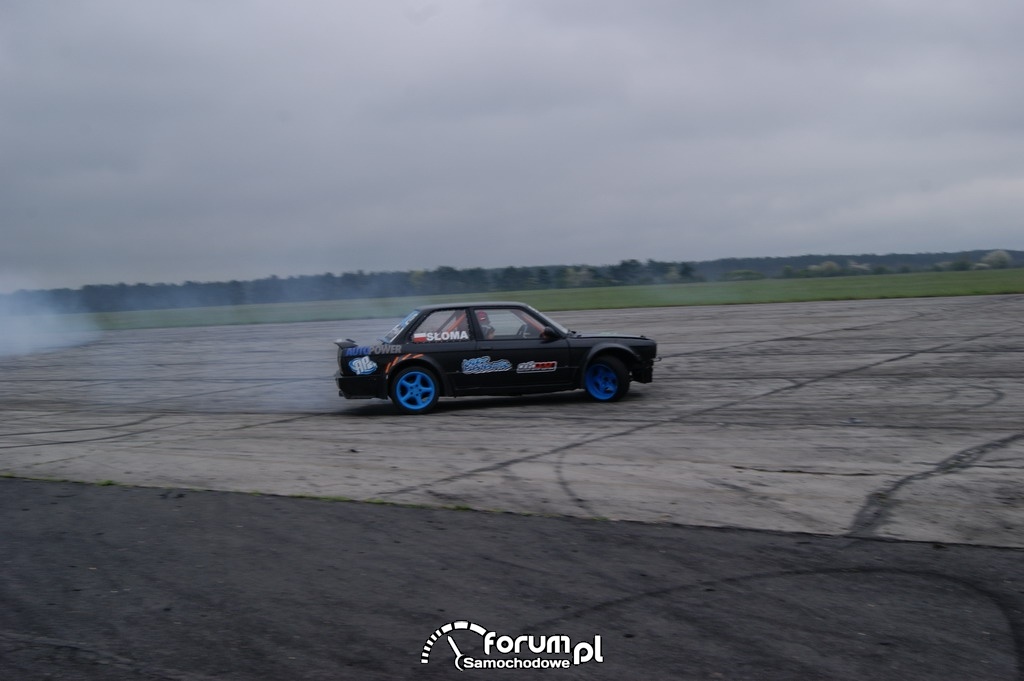 BMW E30, lotnisko, drift, 5