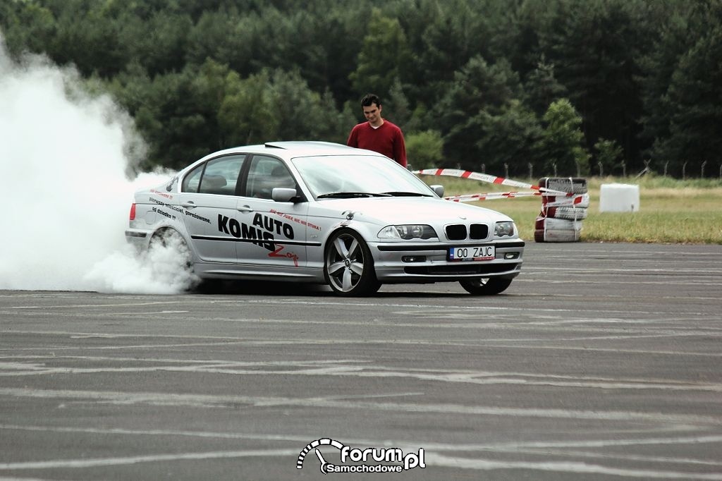 BMW E46, rozgrzewanie opon przed startem