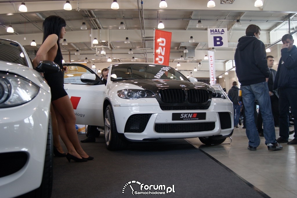 Targi AutoSalon, bass i tuning