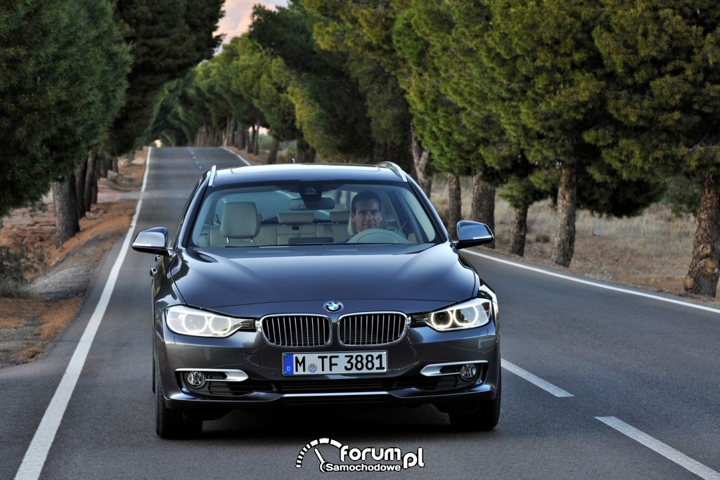 BMW serii 3 Touring 2012, 1