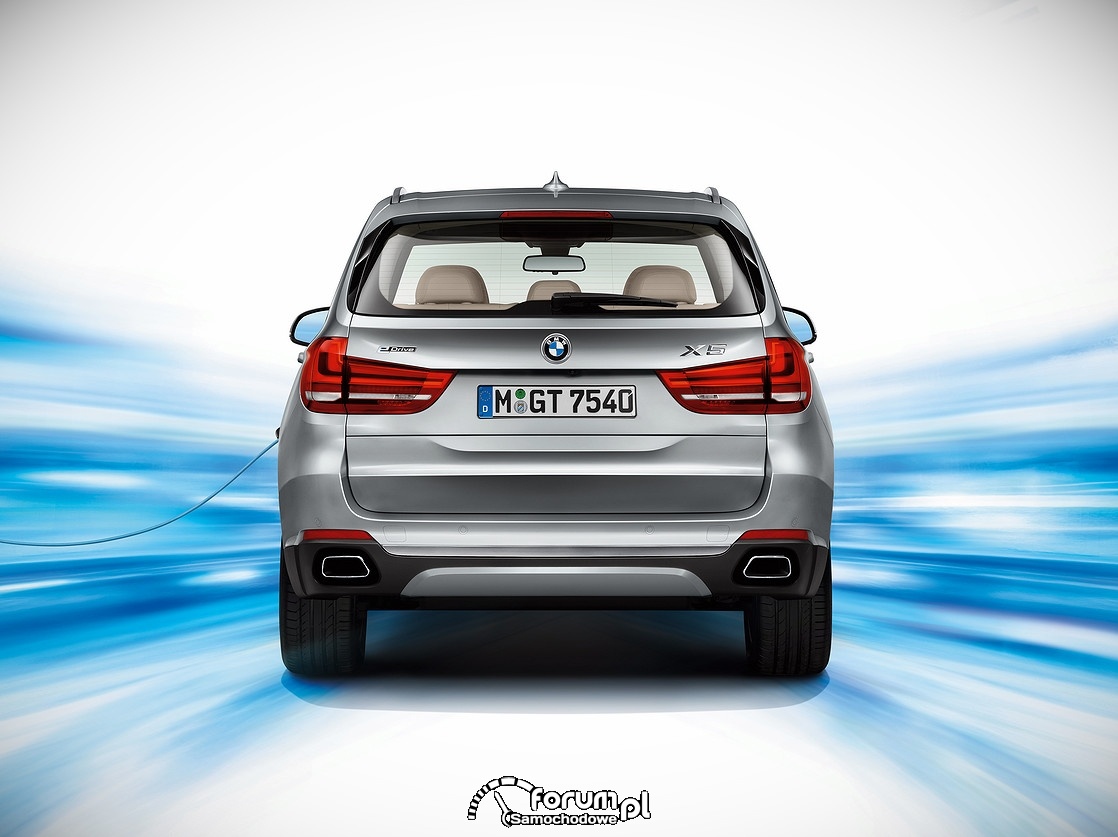 BMW X5 xDrive40e, tył