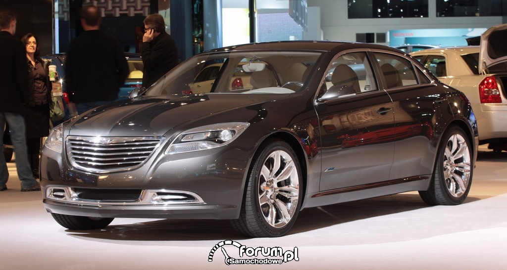 Chrysler 200C EV concept car