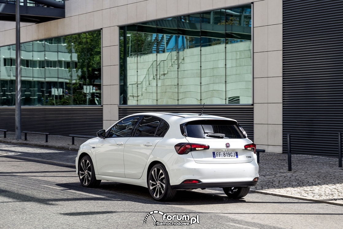 Fiat Tipo S-Design 5d, tył