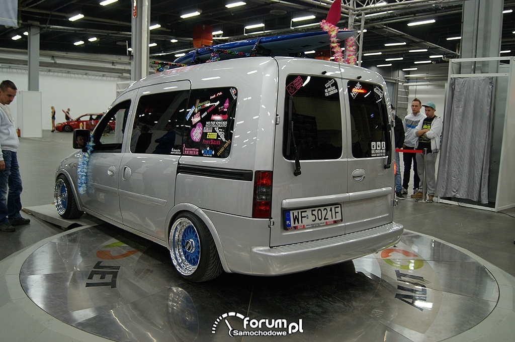 Opel Combo, zjazd z obrotnicy