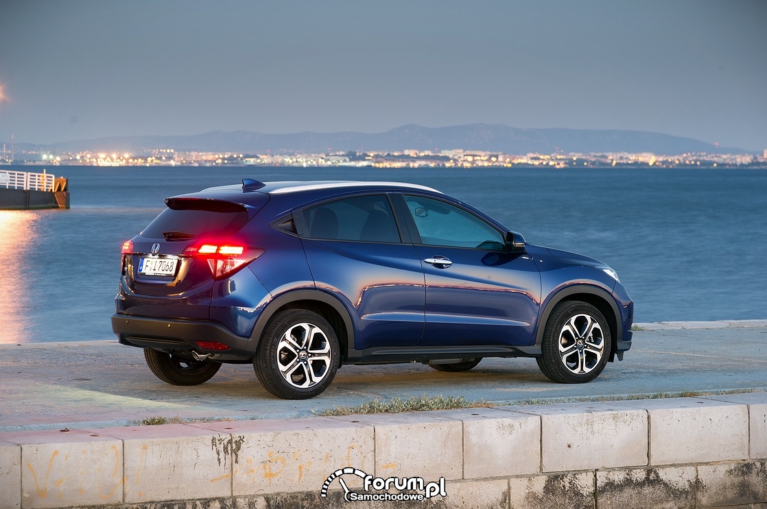 Honda HR-V 2015, bok