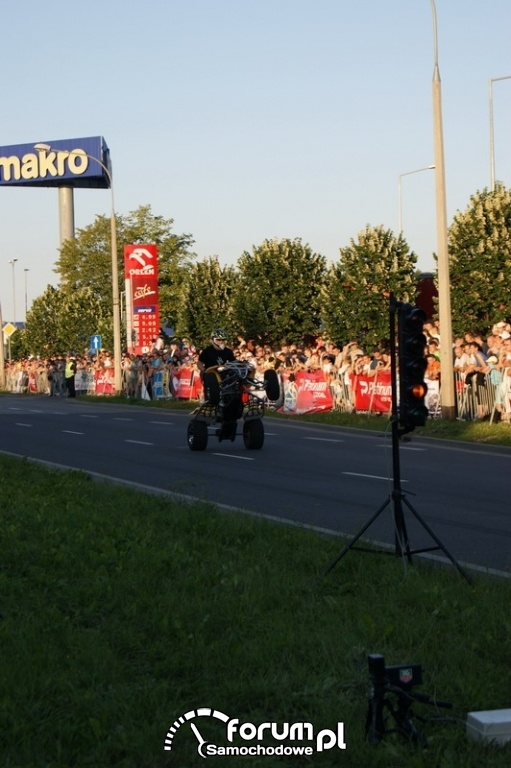 Pokazy kaskaderskie na quadach