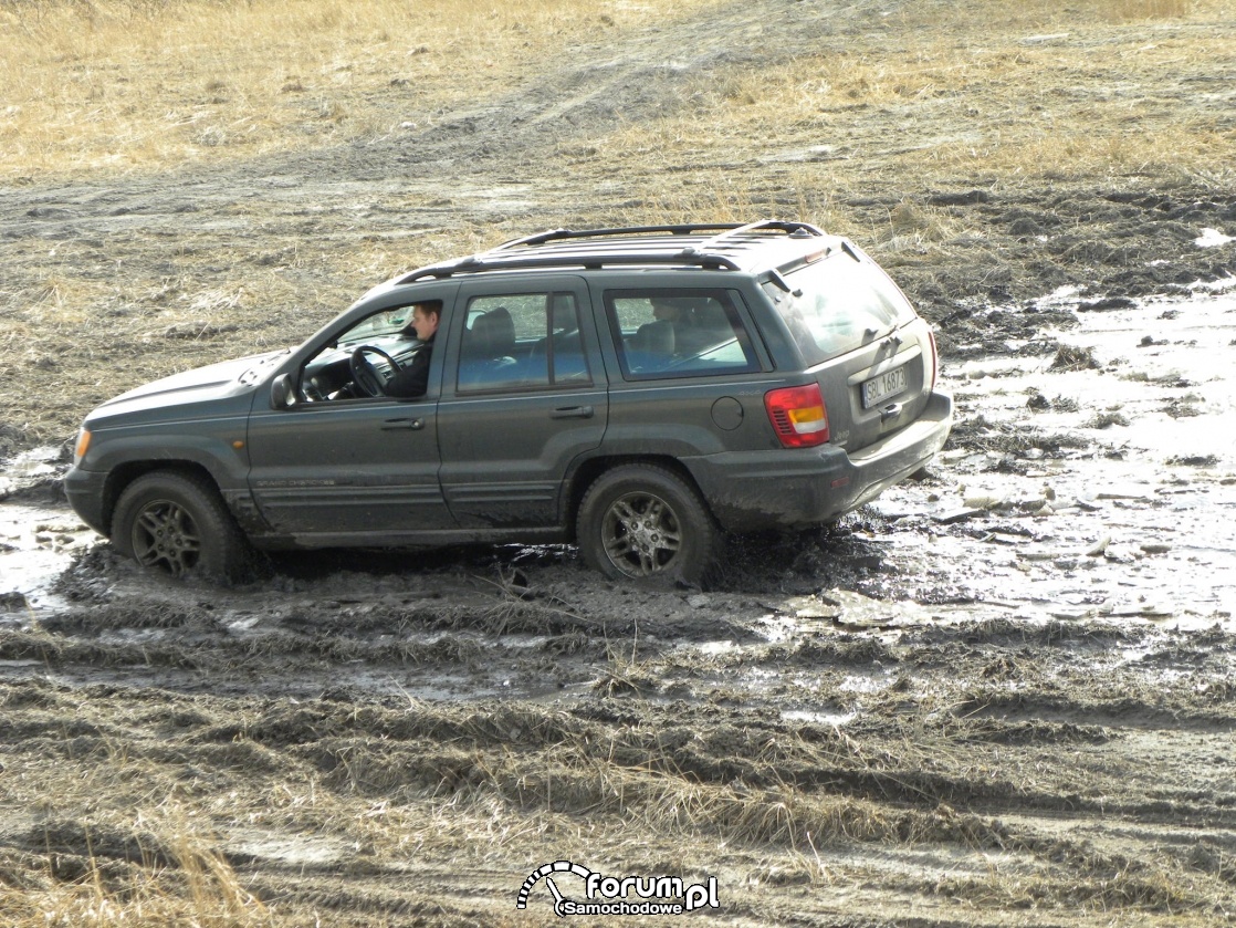 Jeep Grand Cherokee, błoto