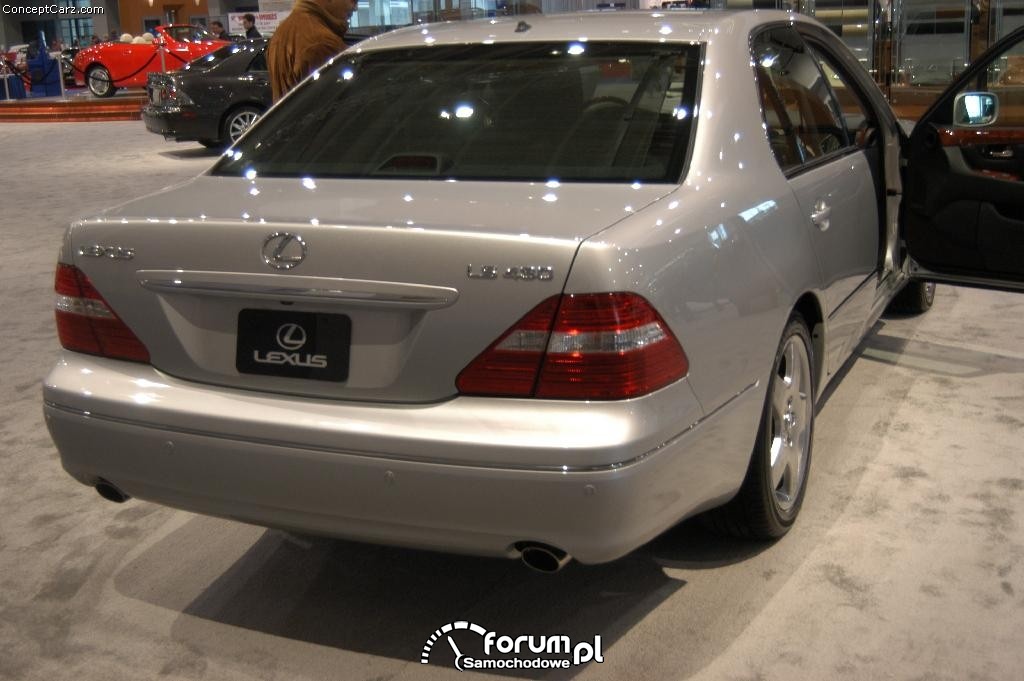 Lexus LS430