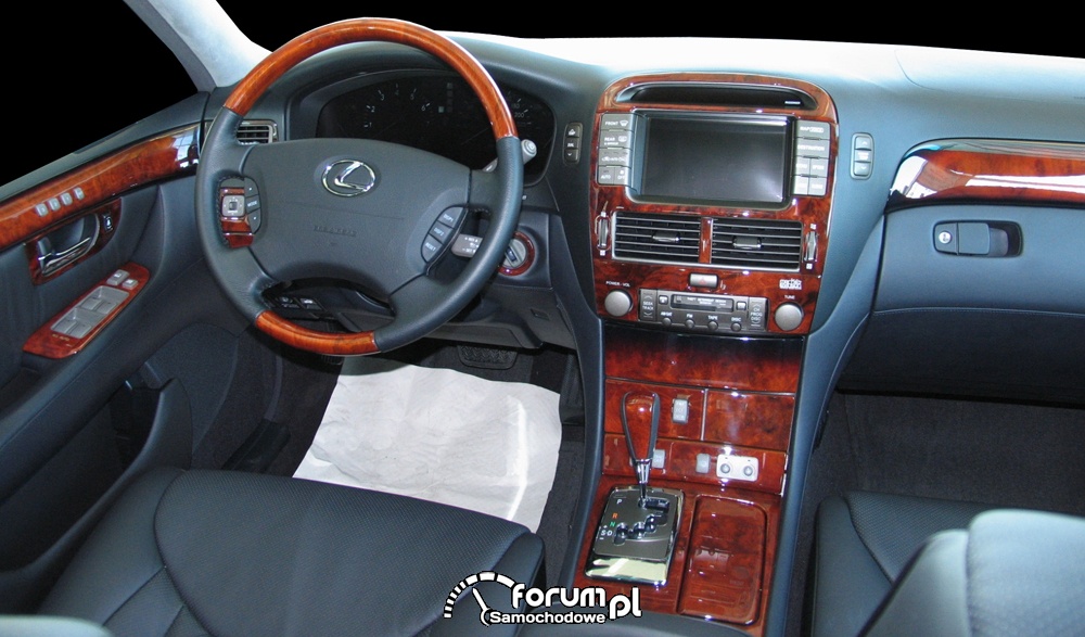 Lexus LS430