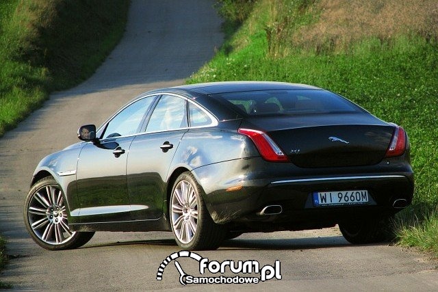 Jaguar XJ X351