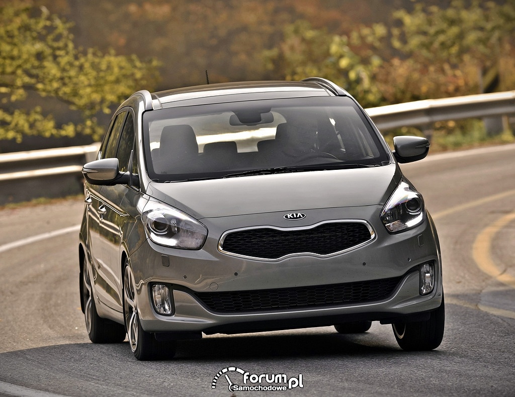 Kia Carens, przód, 2013