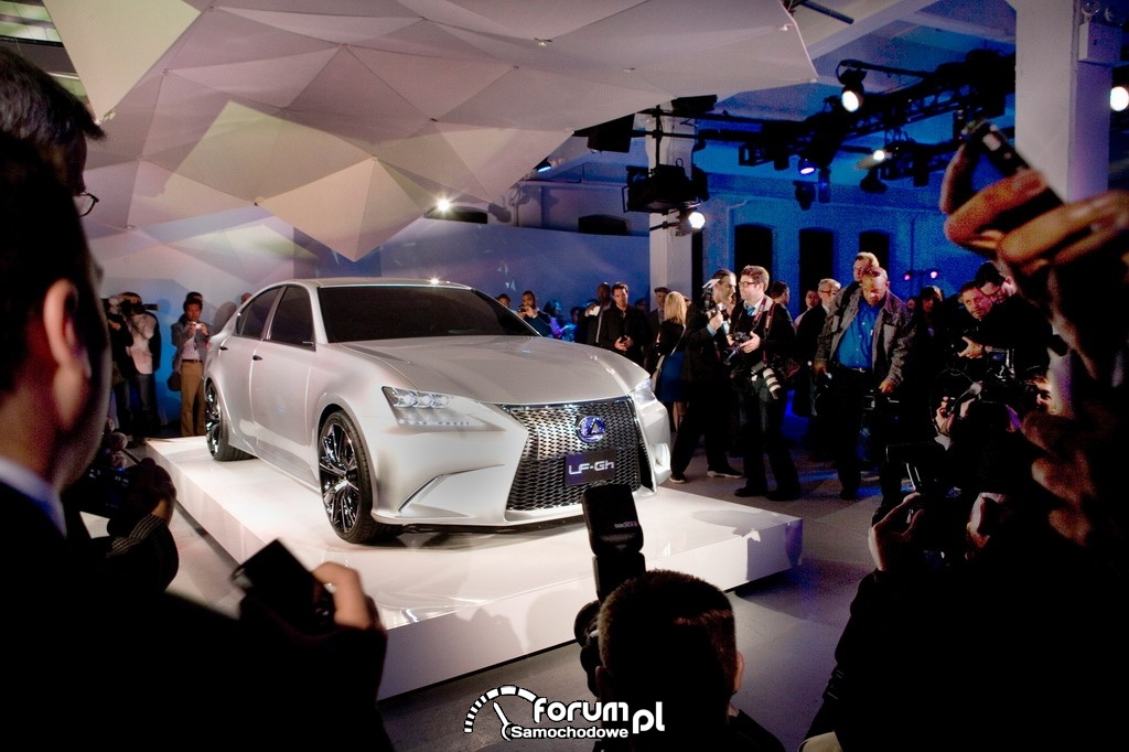 Lexus LF-Gh Hybrid