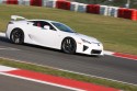 Lexus LFA na torze wyścigowym