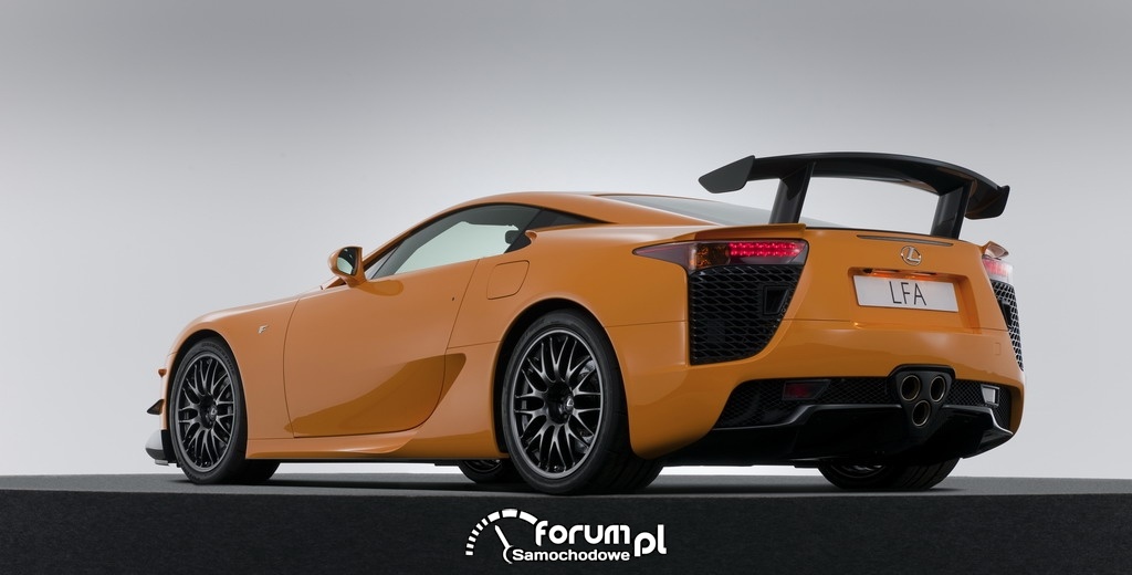 Lexus LFA, tył