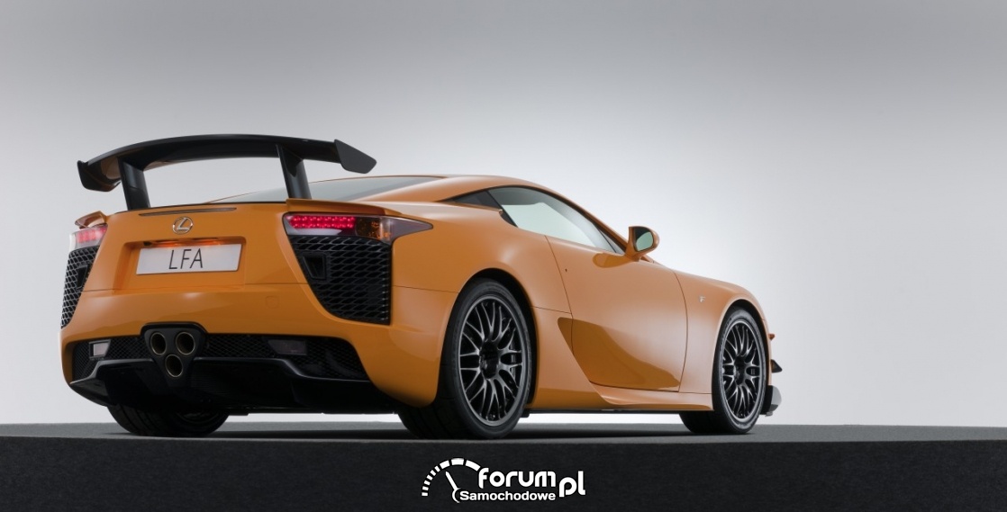 Lexus LFA, tył