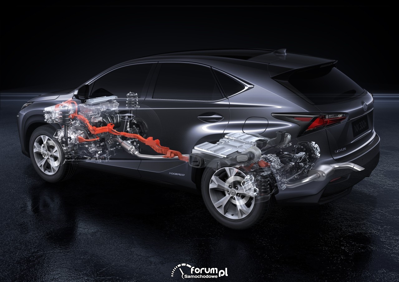 Lexus RX 450h, przekrój układu napędowego i wydech zdjęcie