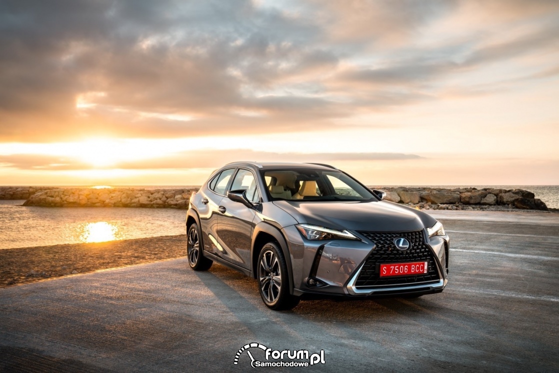 Lexus UX