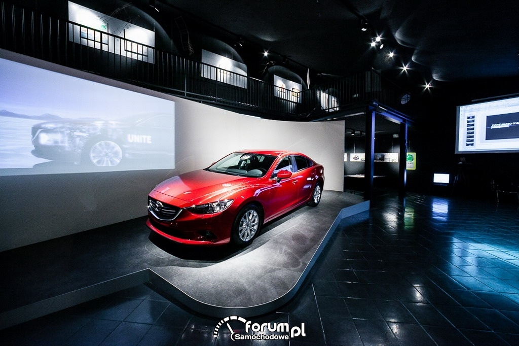 Tydzień Designu w Mediolanie, Mazda6