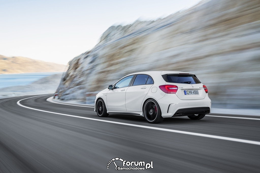 Mercedes-Benz A 45 AMG, tył