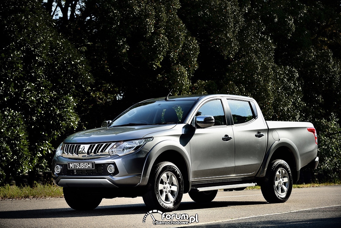 5. generacja Mitsubishi L200