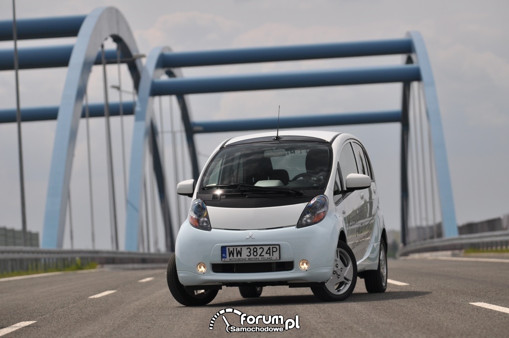 Mitsubishi I-MiEV, 3