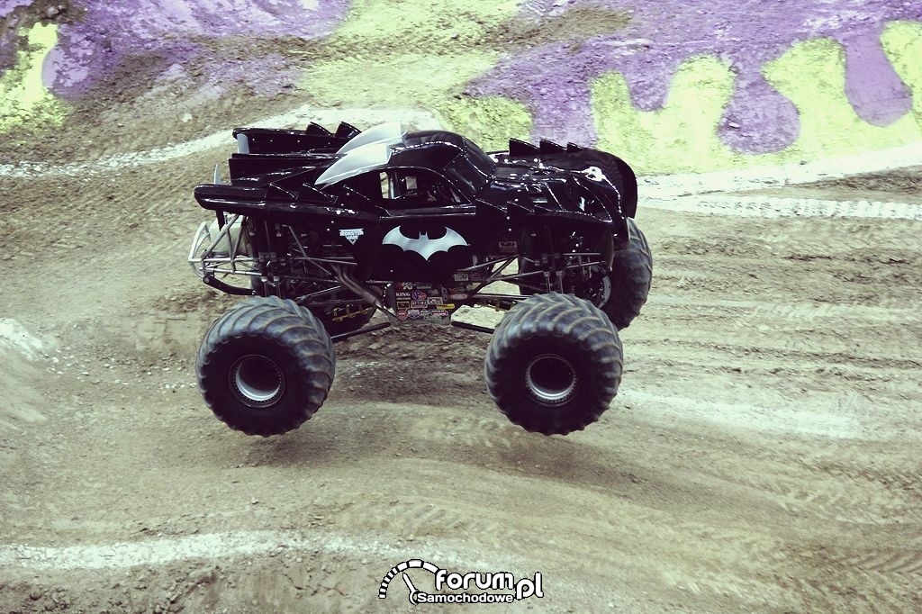 Batman - Monster Truck, 3