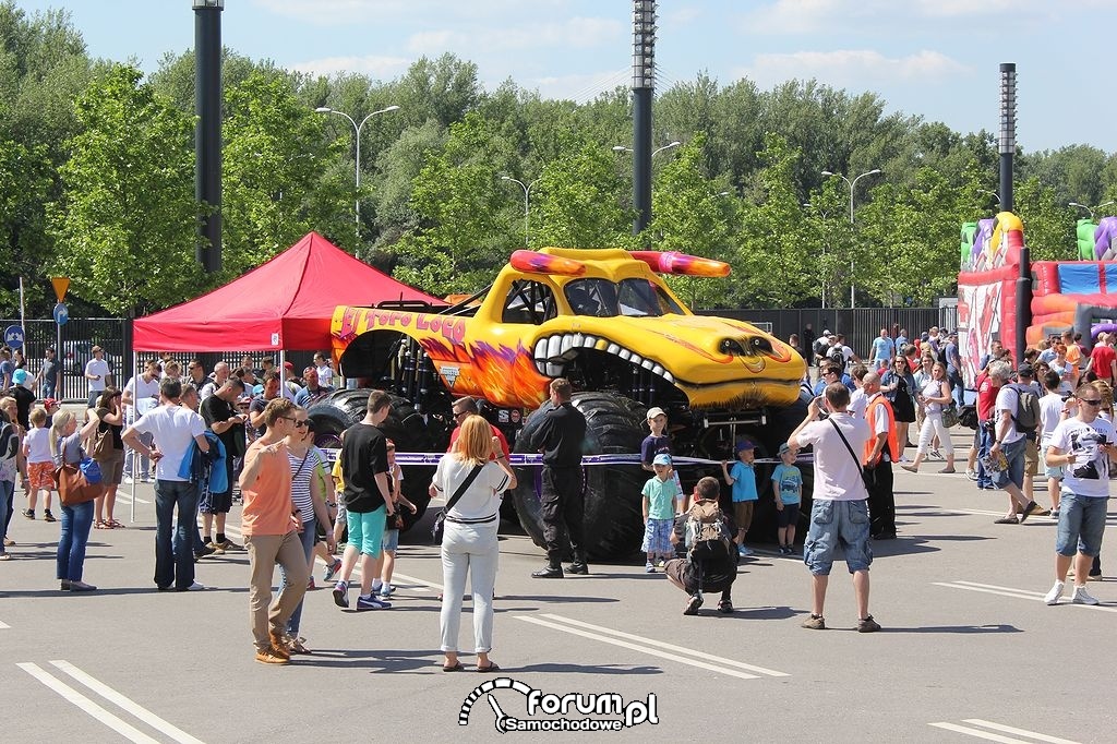 El Toro Loco na Pit Party