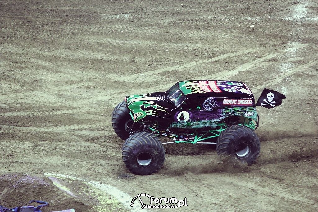 Grave Digger - Monster Truck, 13