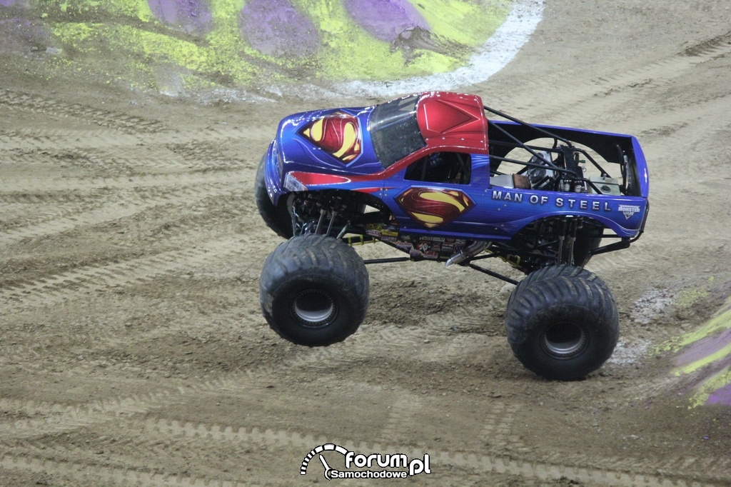 Man of Steel - Monster Truck, 2