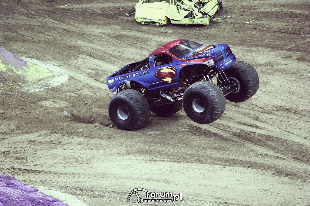 Man of Steel - Monster Truck, 6