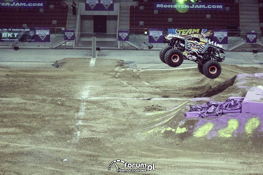 Max-D - Monster Truck, 10