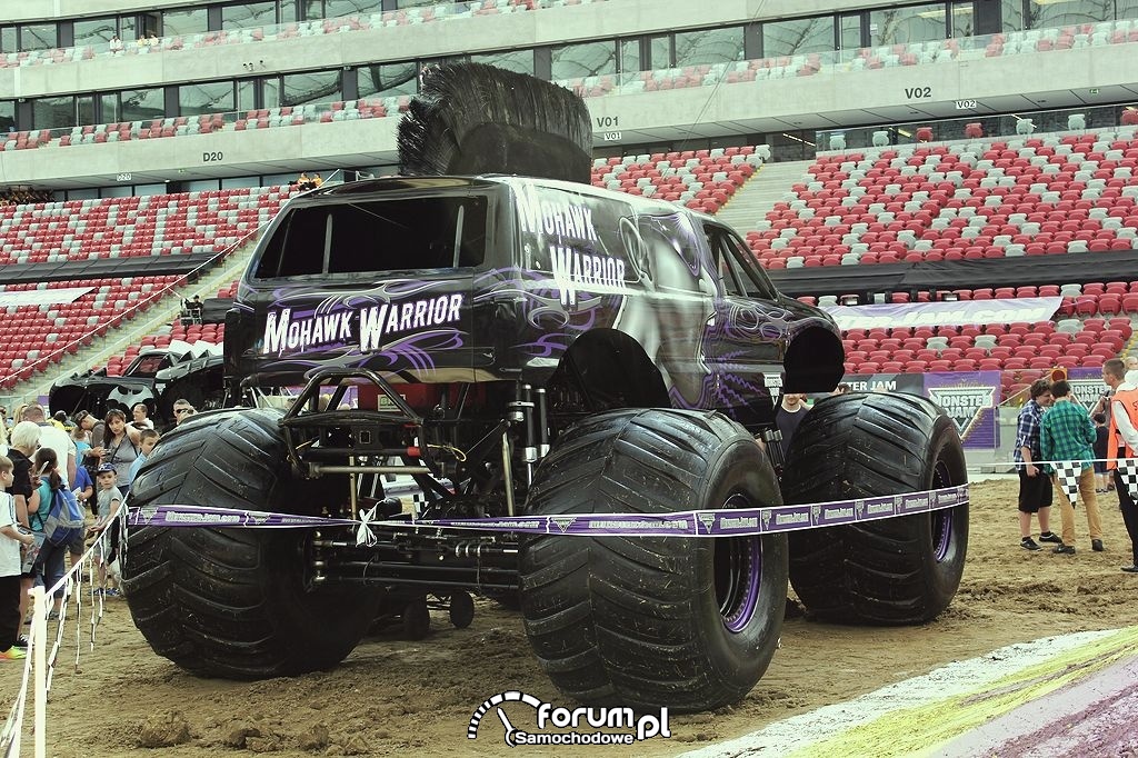 Mohawk Warrior - Monster Truck na Pit Party, tył