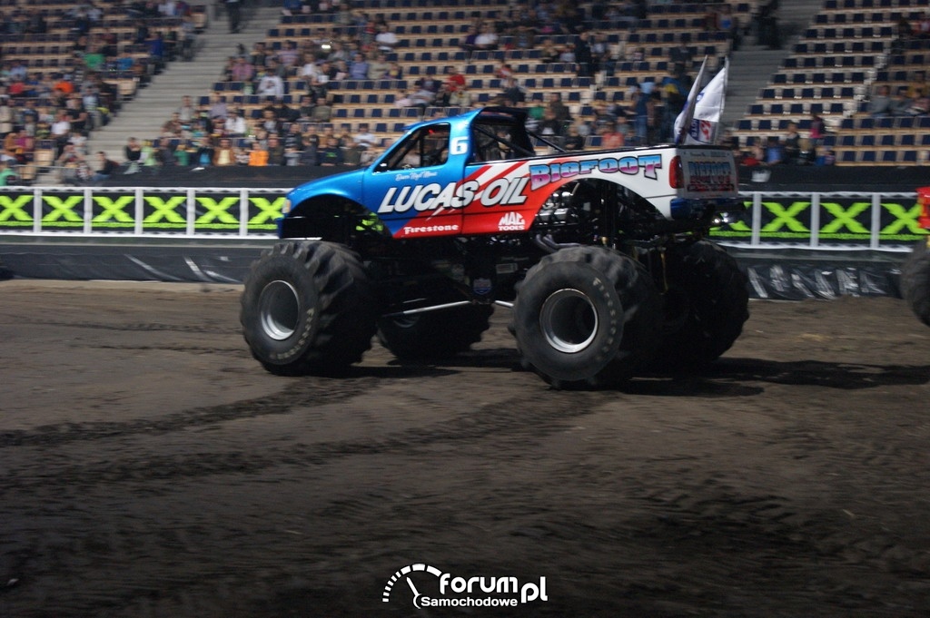 Monster Truck Bigfoot, 9