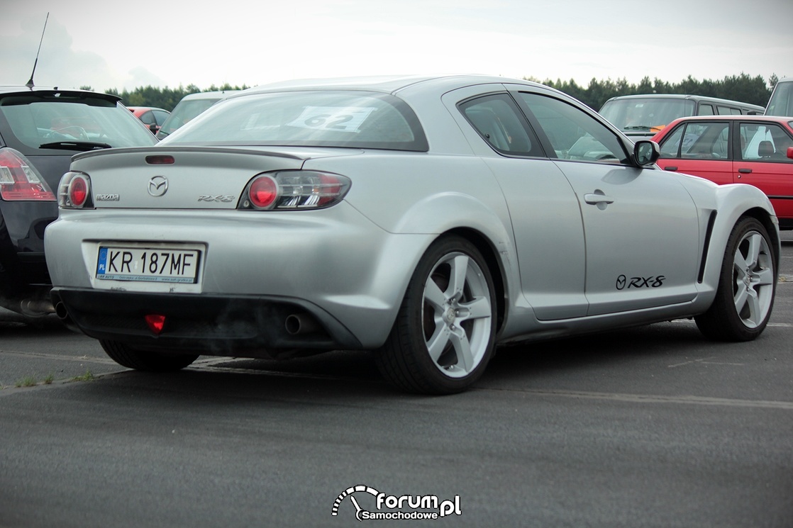 Mazda RX-8, tył