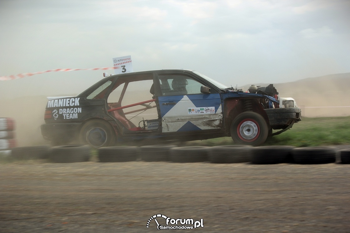 Wrak Race, Passat B3 poza trasą