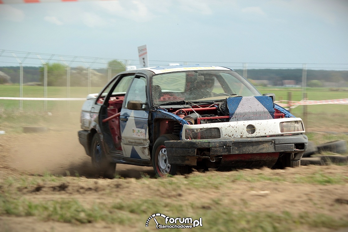 Wyścigi wraków, Wrak Race, VW Passat