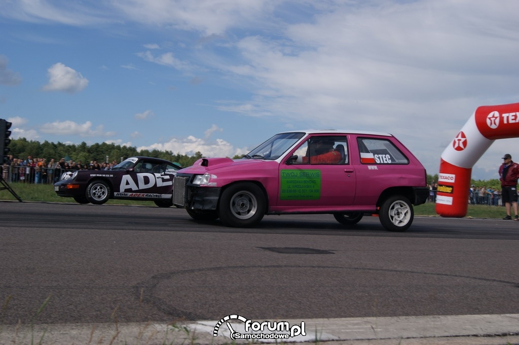 Porsche 911 964 Turbo vs Opel Corsa A, 2