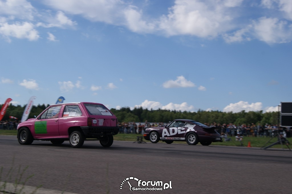 Porsche 911 964 Turbo vs Opel Corsa A, 3