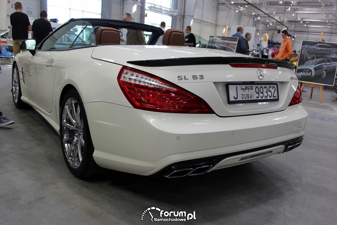 Mercedes-Benz SL 63 AMG V8 BiTurbo, tył