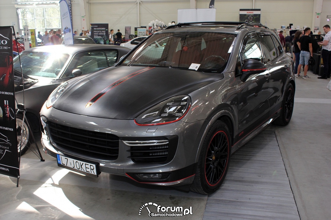 Porsche Cayenne GTS