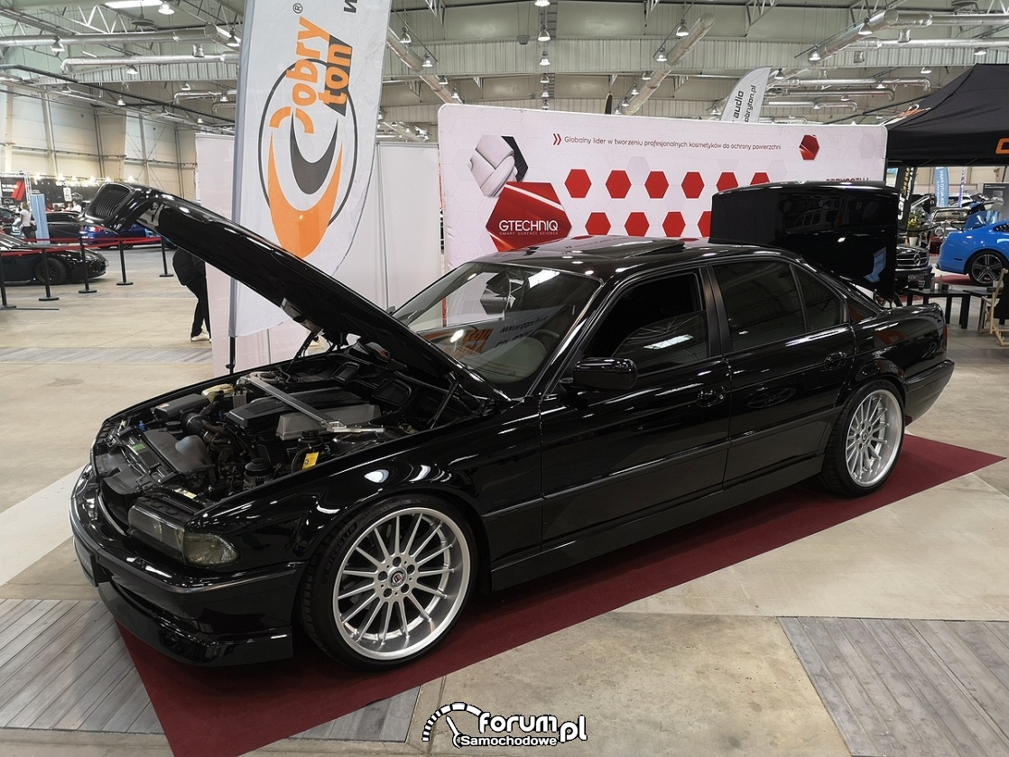 BMW Seria 7 E38