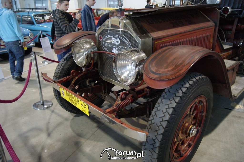 American LaFrance Typ 75, 1925 rok, wóz strażacki, przód