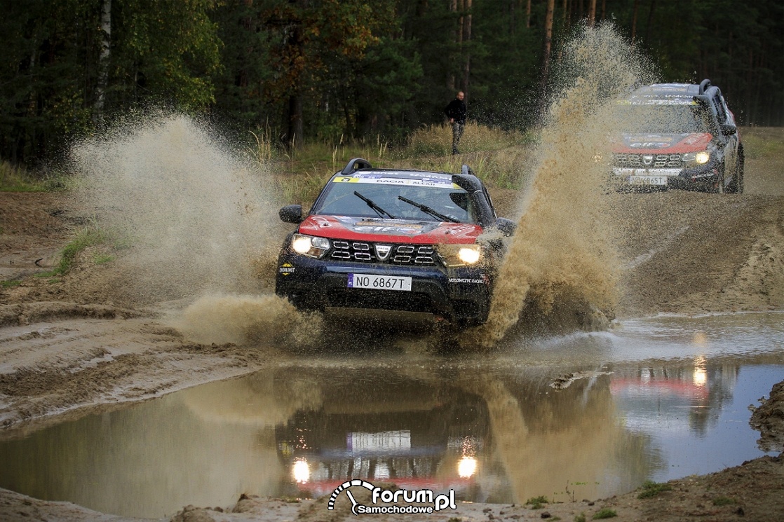 Dacia Duster Motrio Cup, przejazd przez głęboką wodę